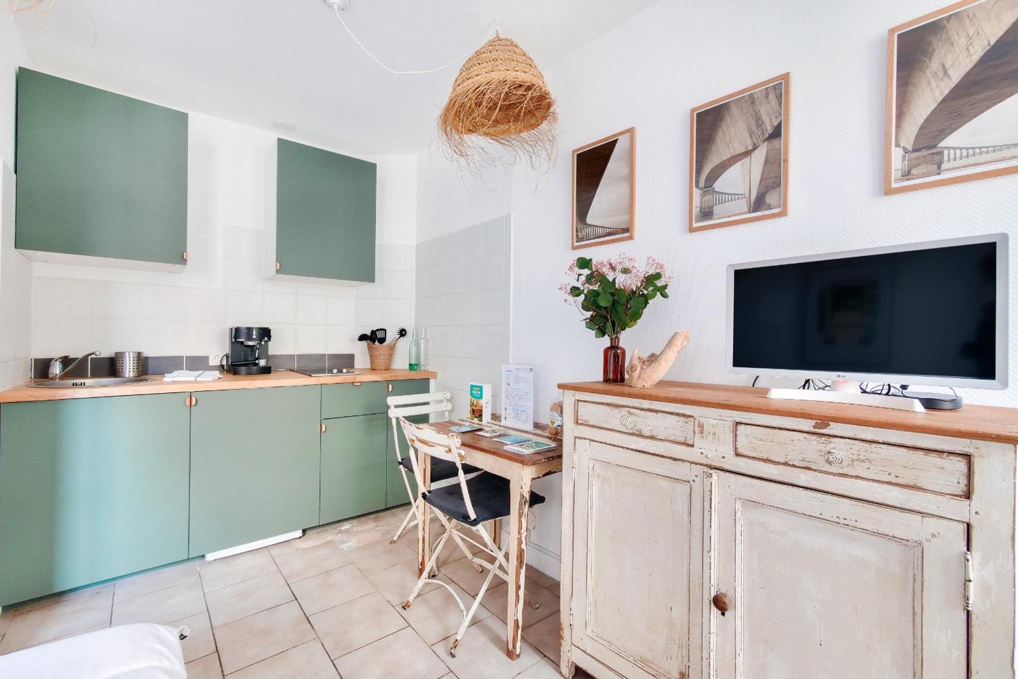La Suite 24 - Studio Avec Terrasse A 100M Du Port De Saint-Martin-de-Ré Extérieur photo